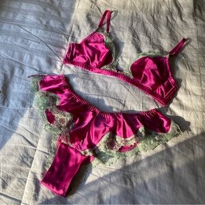 Victoria’s Secret 4-piece Silk Sleep Set Pink Fuchsia